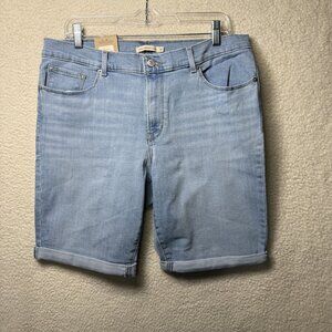 Levis Womens Classic Bermuda Denim Shorts Hypersoft Mid Rise Size 14/32 NWT
